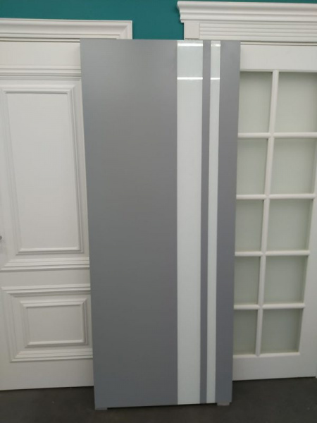 Дверь SKY-9 Со стеклом лакобель белый, эмаль серая